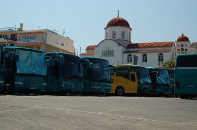 Rethymno autobusov ndra (kdepak jsou ty malebn star autobusy co si pamatuji :( )
